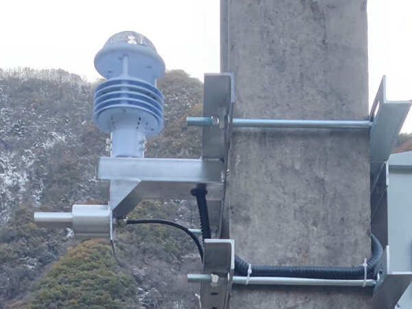 覆冰監測設備案例實拍